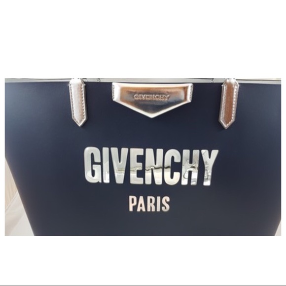 ♥️SOLD♥️ NWT AUTHENTIC Antigona Large Navy Tote - Picture 7 of 7